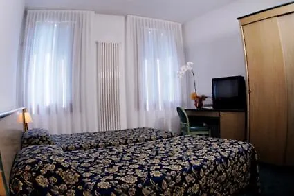 Albergo Alla Campana Thiene Camera foto
