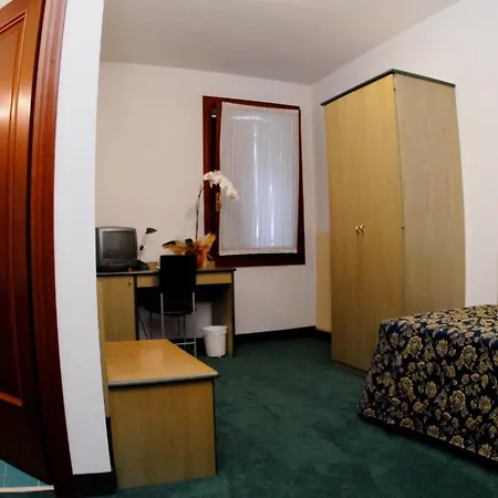 Albergo Alla Campana Thiene Camera foto